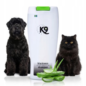 K9 Blackness Szampon z Aloesem dla Psa i Kota do Czarnej Ciemnej Sierści Pogłębia Kolor Koncentrat 1:10 Proteiny Pszenicy 300 ml